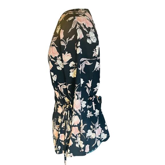 Sienna Sky Floral Wrap Top Size Medium - Picture 2 of 5